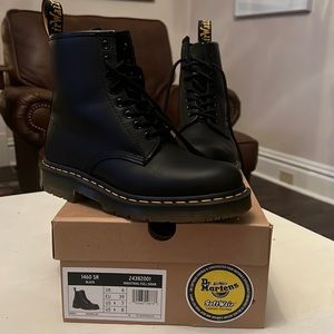 Like New! Worn once! No visible wear. 1460 SR Black. US 8 (slip resistant)